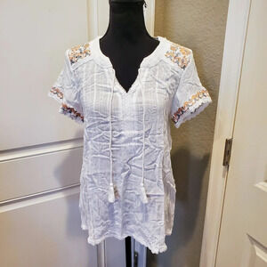 NEW Live and Let Live Embroidered Floral Lace Boho Tassle Blouse Size Small